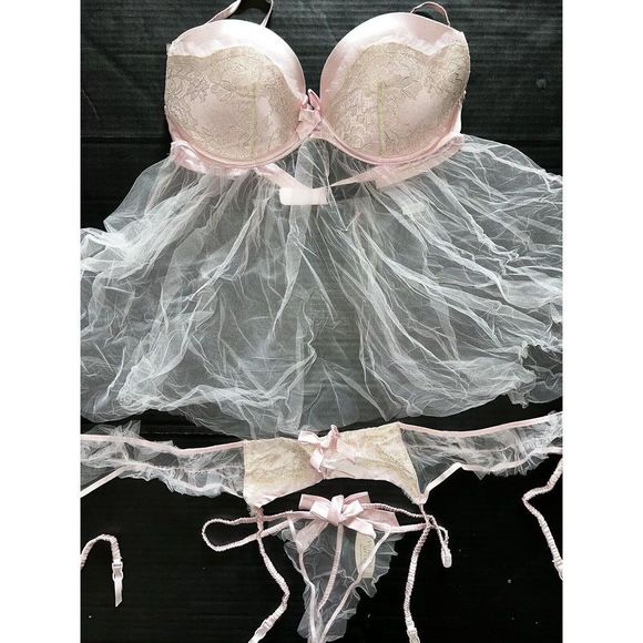 Victoria's Secret Designer Collection 36C BABYDOLL+garter+S thong PINK gold mesh